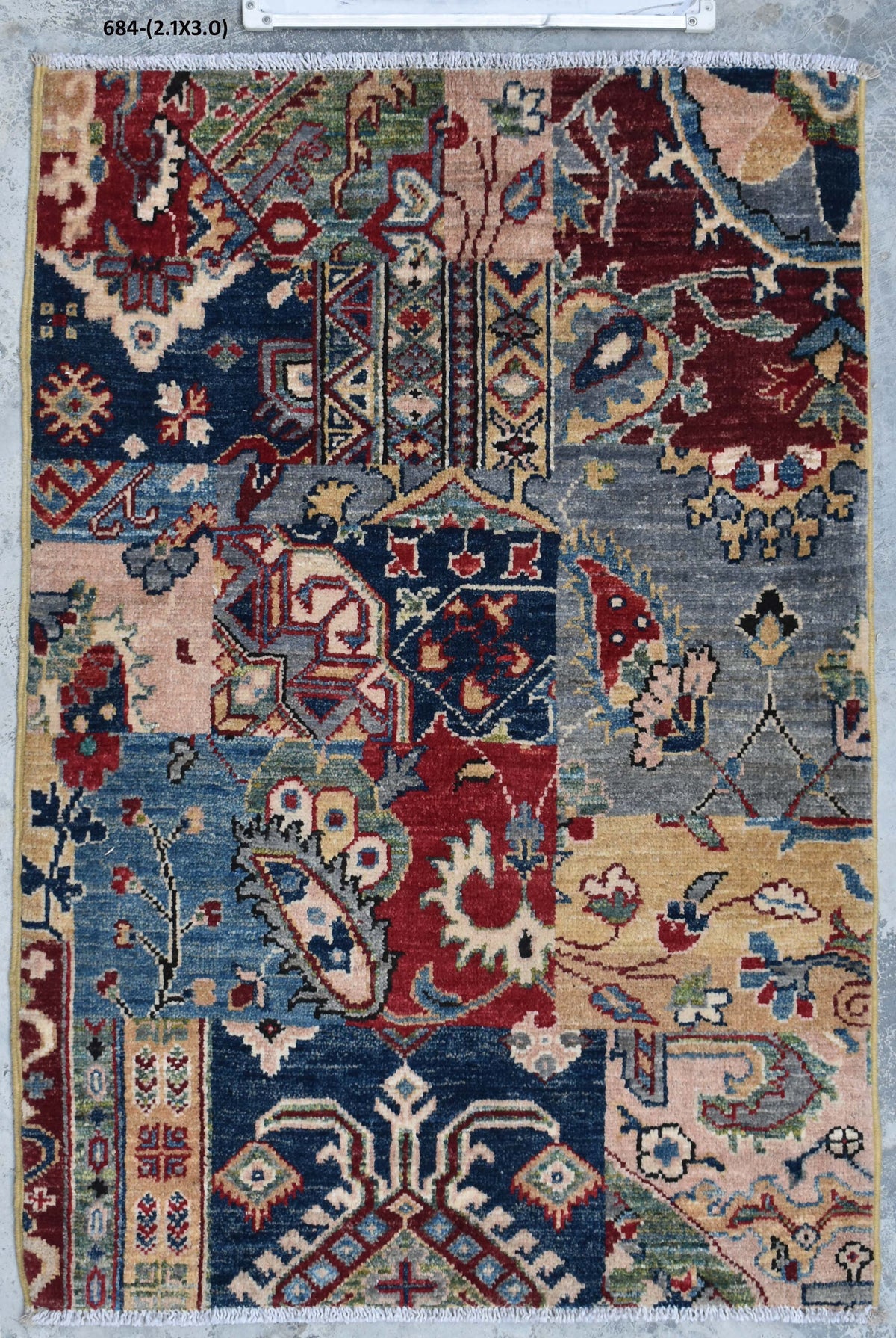 Aryan Handmade Turkish Wool Rug 2' × 3' – Style 684