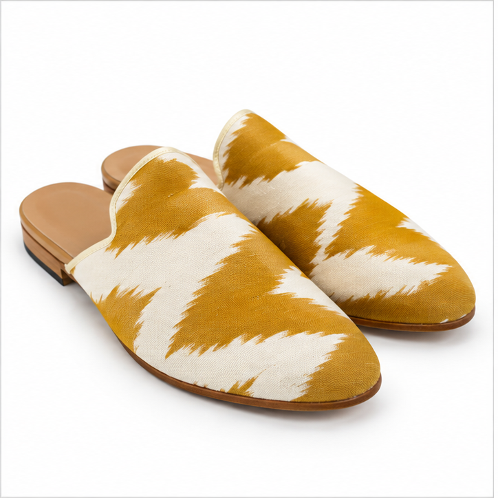 Eternal Leaf Handcrafted Ikat Silk Velvet Mule